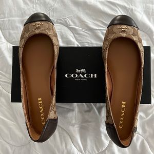 Women coach shoes size 8.5 M, new